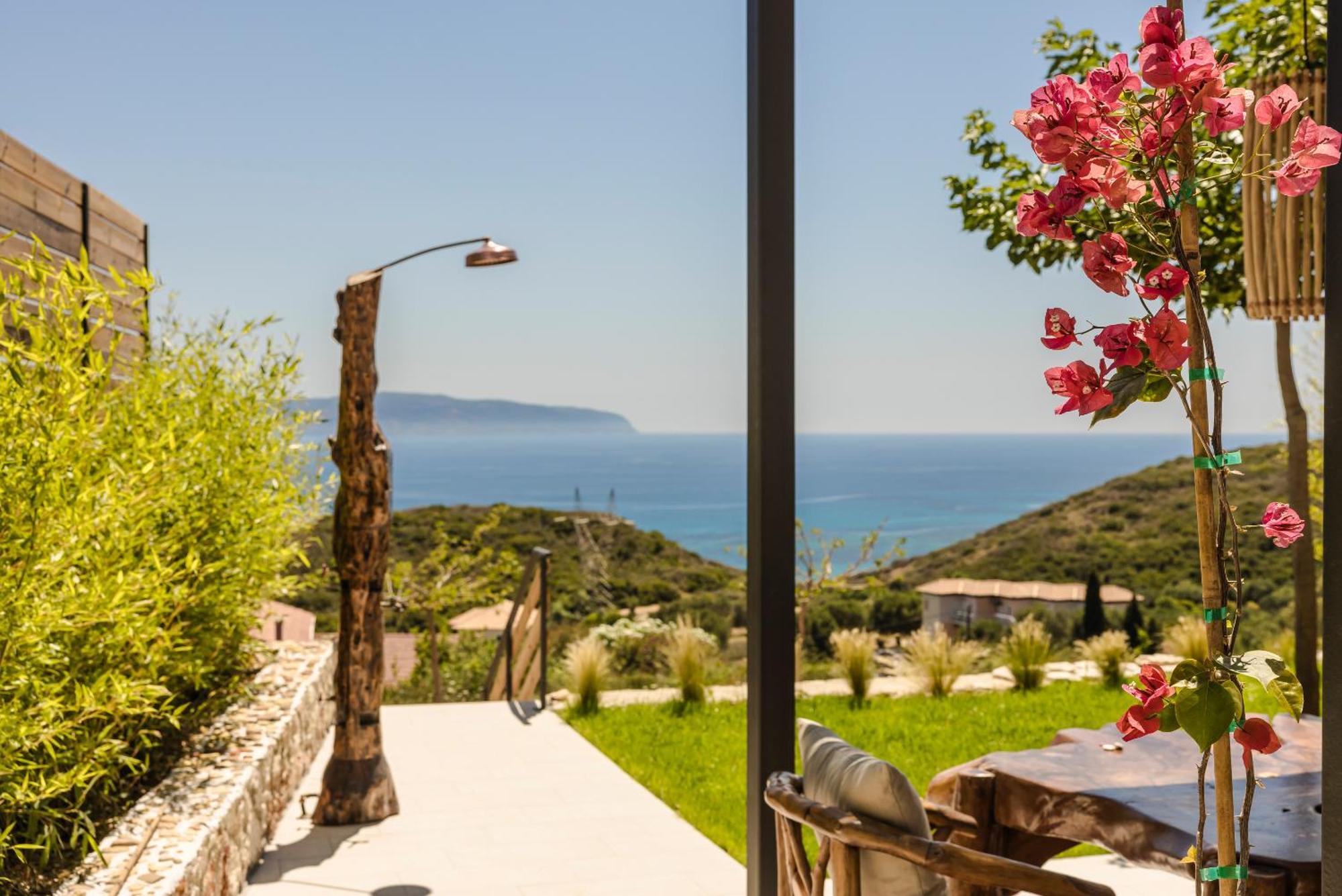 Hilaritas Luxury Suites Sea View, Private Pool & Jacuzzi Paradise Ratzaklion Ngoại thất bức ảnh