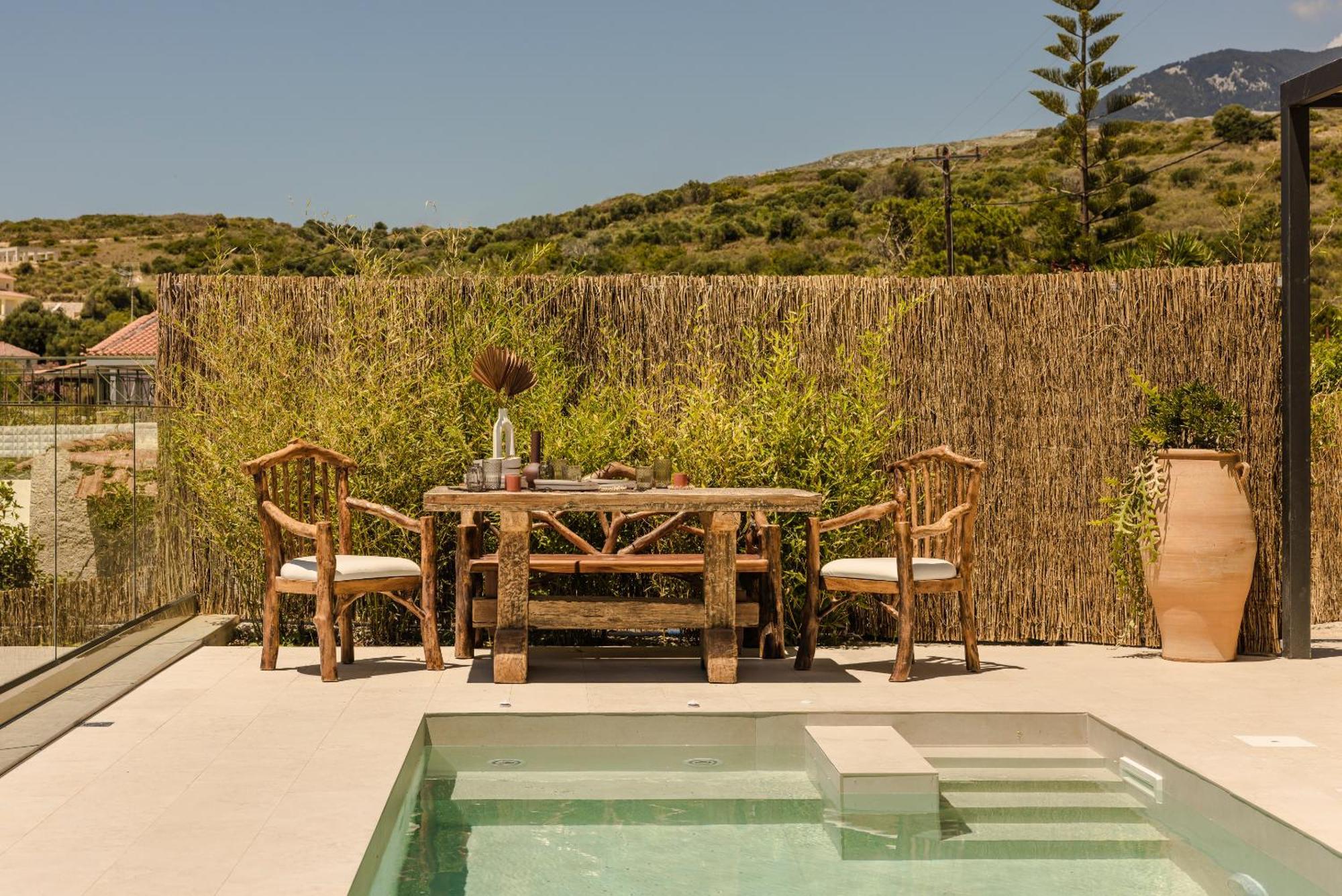 Hilaritas Luxury Suites Sea View, Private Pool & Jacuzzi Paradise Ratzaklion Ngoại thất bức ảnh