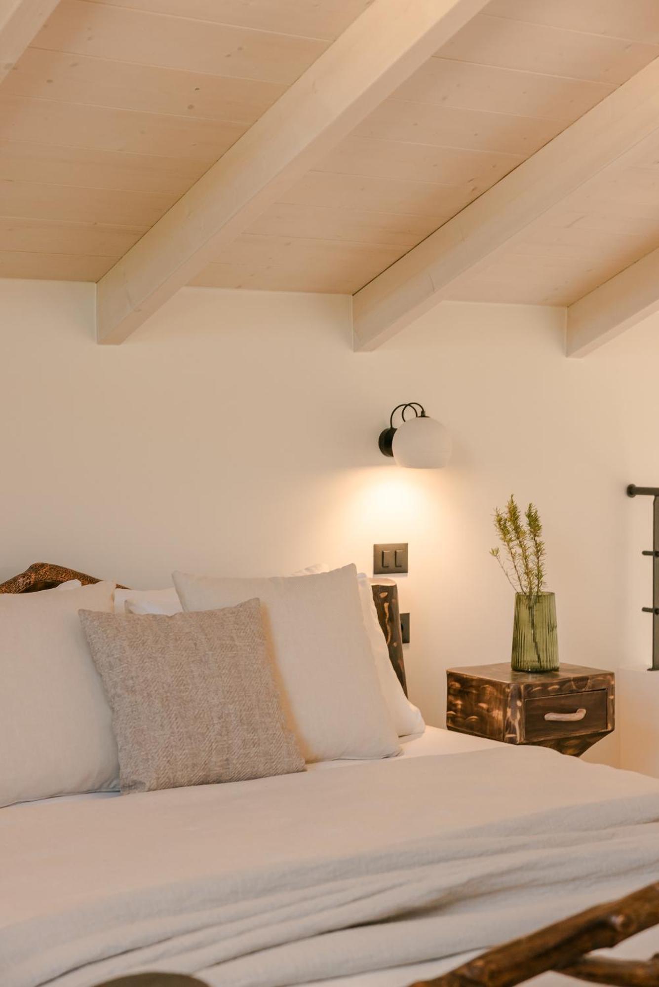 Hilaritas Luxury Suites Sea View, Private Pool & Jacuzzi Paradise Ratzaklion Ngoại thất bức ảnh