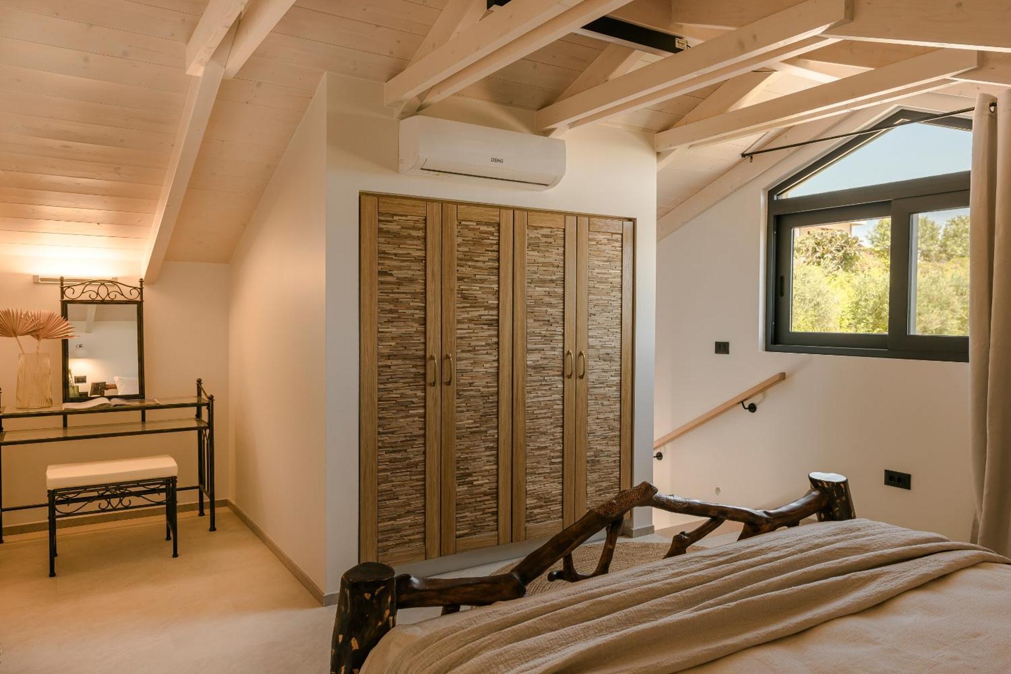 Hilaritas Luxury Suites Sea View, Private Pool & Jacuzzi Paradise Ratzaklion Ngoại thất bức ảnh