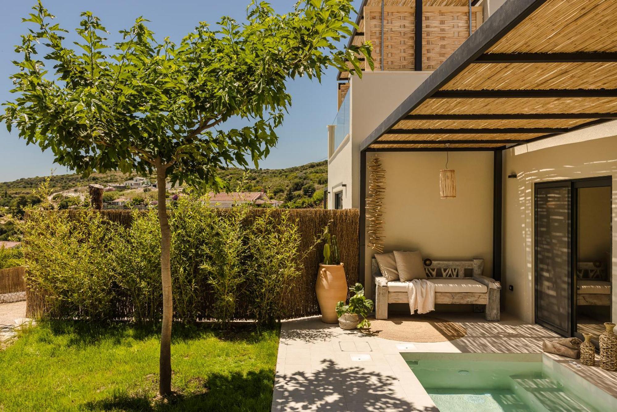 Hilaritas Luxury Suites Sea View, Private Pool & Jacuzzi Paradise Ratzaklion Ngoại thất bức ảnh